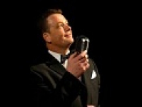 Iain Hunter Sings