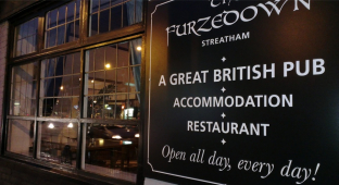 Cosy pub lunches at The Furzedown in Streatham this Autumn