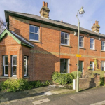Property of the Week – 3 Bedroom End Terrace House – Worple Road - #Epsom #Surrey @PersonalAgentUK