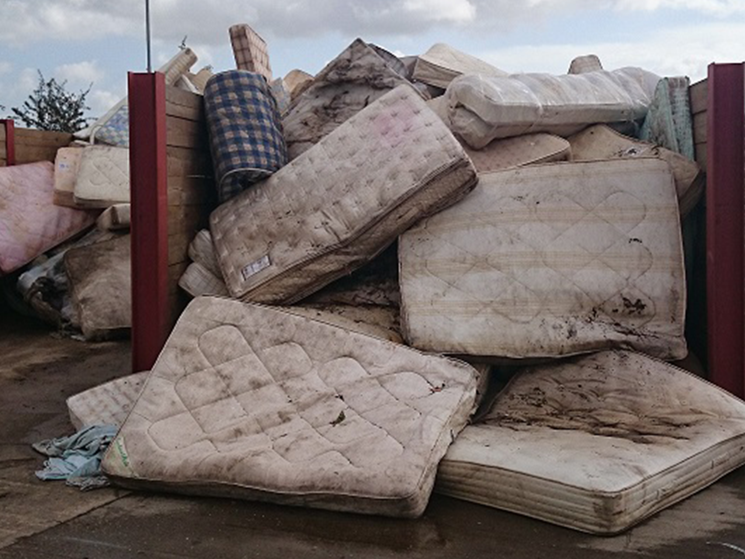 Why you should recycle your mattress with Bedrock Furniture