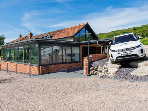 NEW CONFERENCE & MEETING VENUE AT LAND ROVER EXPERIENCE