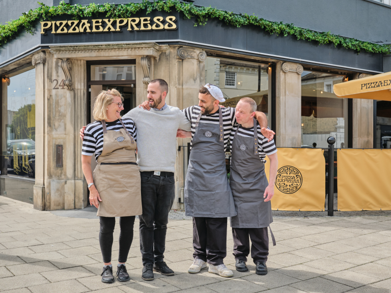 PizzaExpress Eastbourne: A Slice of Seaside Delight