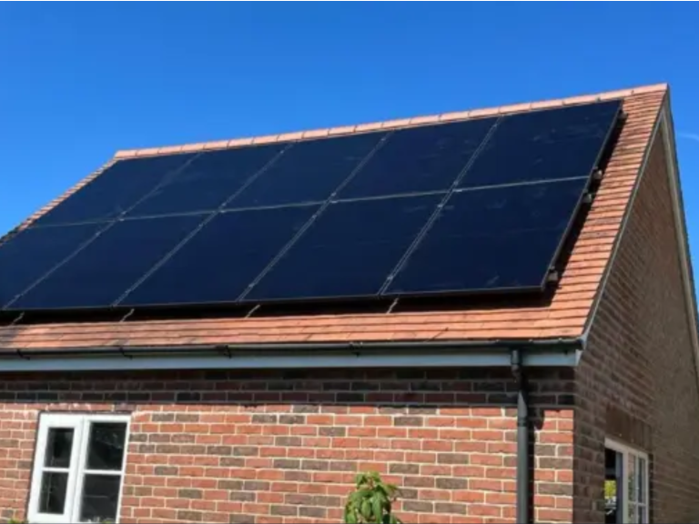 How Solar Panels Can Help Reduce Winter Energy Bills