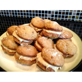 Use up over ripe bananas in this lush Lowestoft recipe - Banana and cinnamon whoopies
