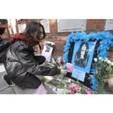 Hundreds of Marc Bolan fans attend memorial at Golders Green