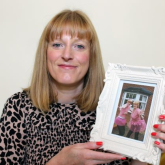 Daughter of St Giles Hospice patient calls on community to support Christmas raffle