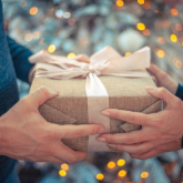 A Short Corporate Holiday Gift-Giving Guide