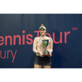 It’s Shrewsbury title success at the double for Marketa Vondrousova  