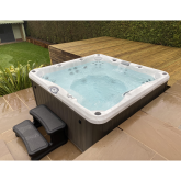 Everything You Need to Know Before Buying a Hot Tub
