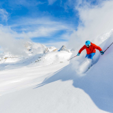 How to Travel Light on Your Ski Holiday: The Smart Way to Hire Gear in the Alps