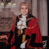 Walsall Council pays tribute to the late former Mayor, Doreen Evans