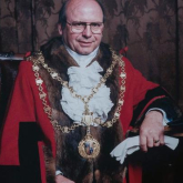Walsall Council pays tribute to former Mayor of Walsall Keith Sears