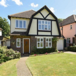 Property of the Week – 3 Bed Detached House – Pine Hill - #Epsom #Surrey @PersonalAgentUK