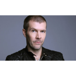 Rhod Gilbert supports local Arts Center in Pontypridd