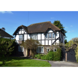 Property of the week - Longdown Lane North, Epsom @PersonalAgentUK