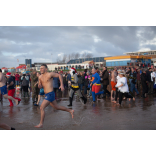 Volunteer at the Porthcawl Christmas Swim