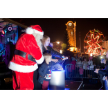 #Epsom’s lights switch-on event kick starts the countdown to Christmas @epsomewellbc @lara_laughs #christmas