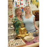 Award Winning Independent Shop Celebrates 10 Years In Business @AshleyCentre @QuestHolistic