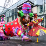  BRUM’S BEST DRESSED  Panto Dame joins Bullring Bull in his glad rags 
