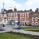 Leaders discuss retail return and town centre plans