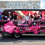 YRMU does 1952 in Eastbourne Carnival