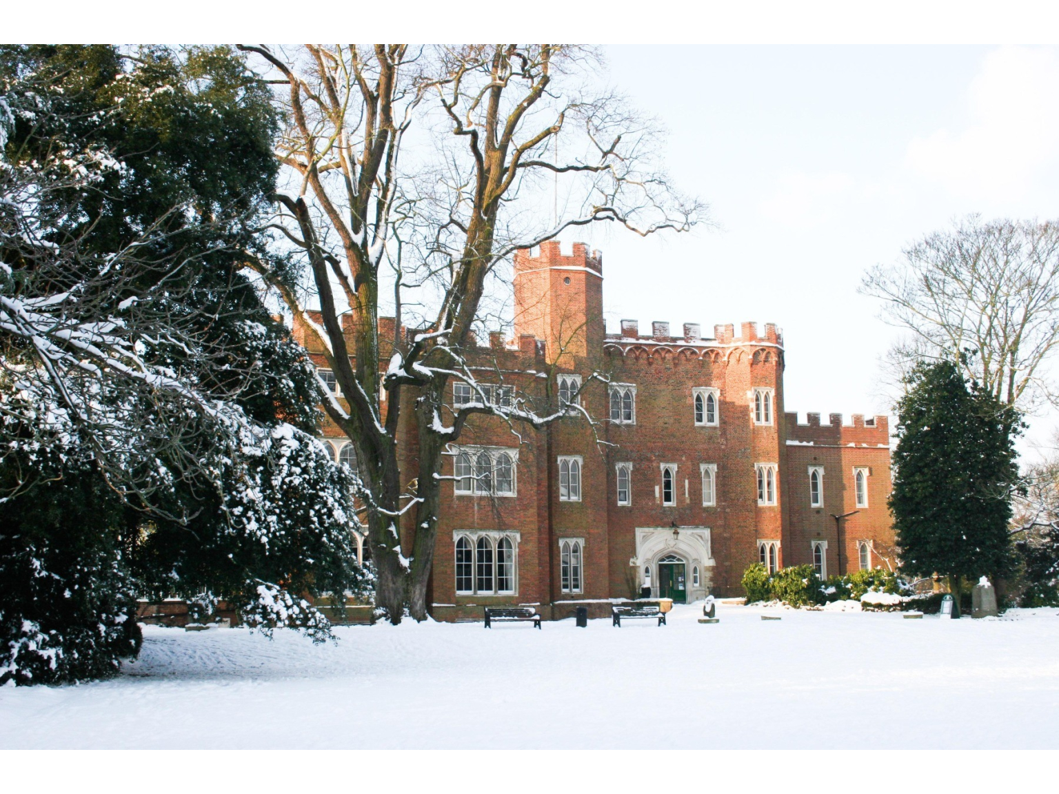 Hertford Castle Christmas Market