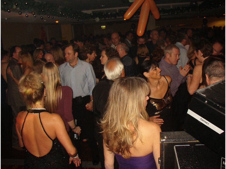 CHOBHAM, SURREY 35S TO 60S PLUS PARTY FOR SINGLES AND COUPLES - FRIDAY 5 JULY