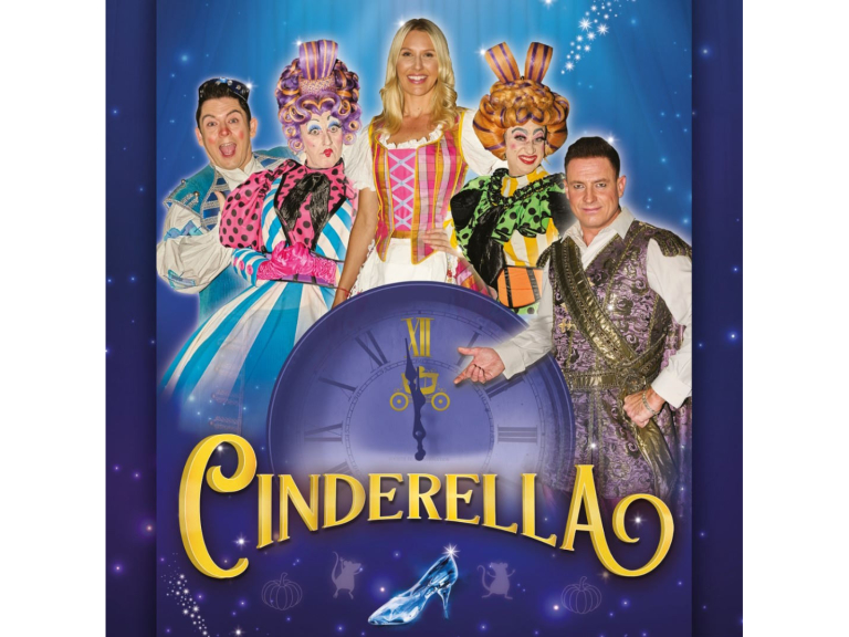 Christmas Panto CINDERELLA @EpsomPlayhouse #panto