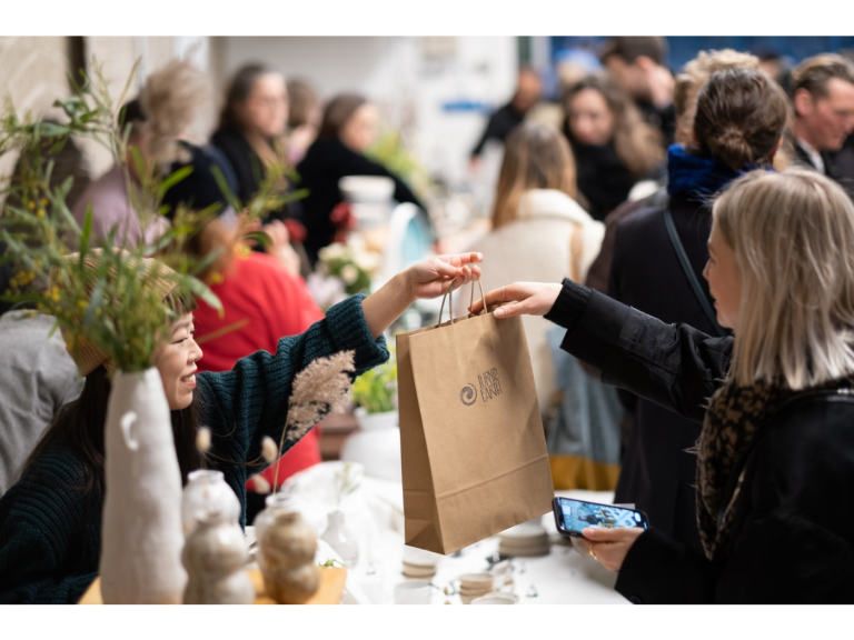 Turning Earth Hoxton Spring Market