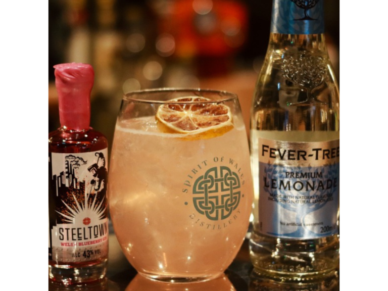  Cocktail Lovers Masterclass in Newport