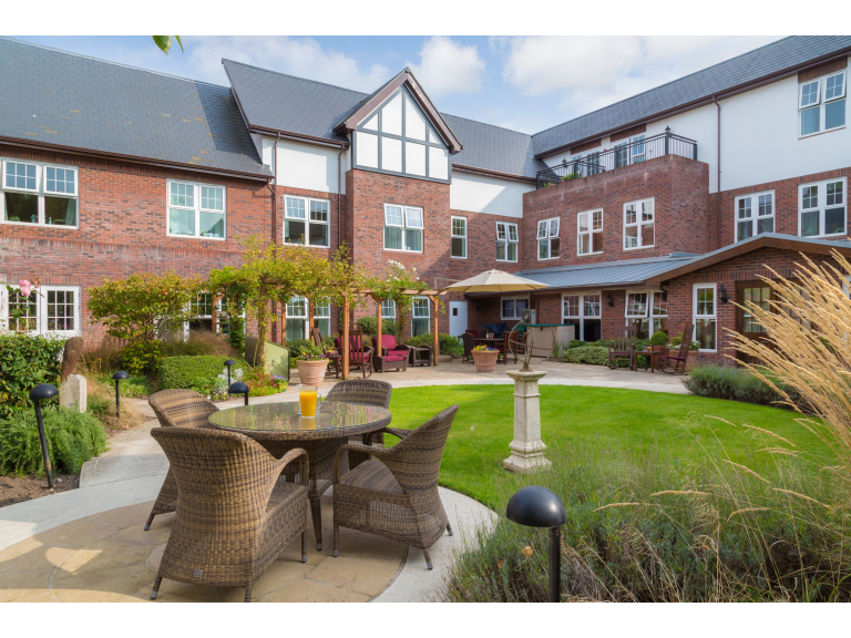 Stockport care home revvs up for ‘Race Against Dementia’ fundraise