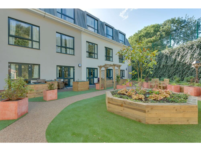 Let’s have sun fun! Edinburgh care home invites community to summer fete