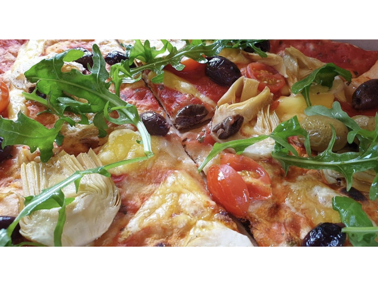 Pizzas in the Garden