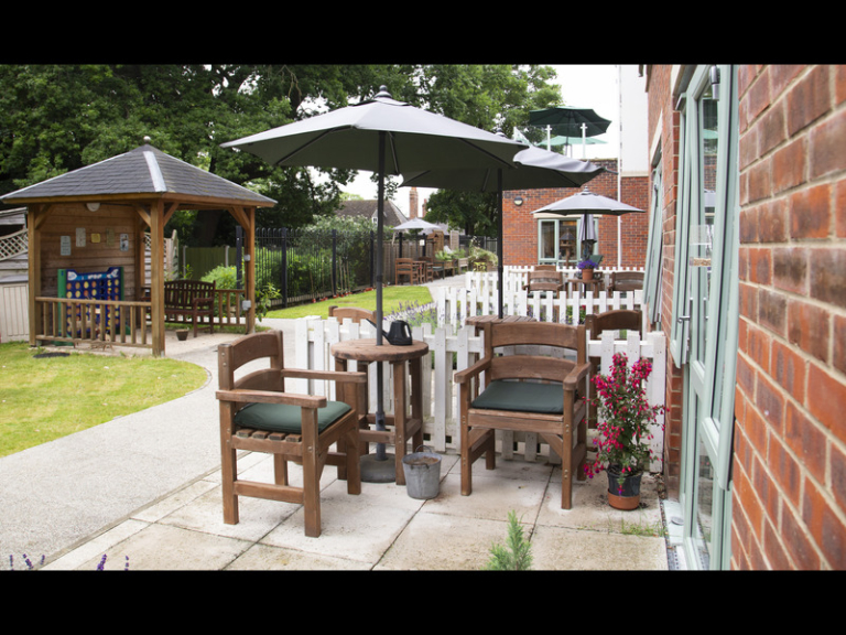 Banbury care home to host sizzling summer fete
