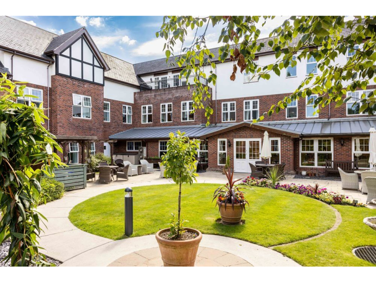Beach vibes and good times – Stockport care home invites community to enjoy tropical party