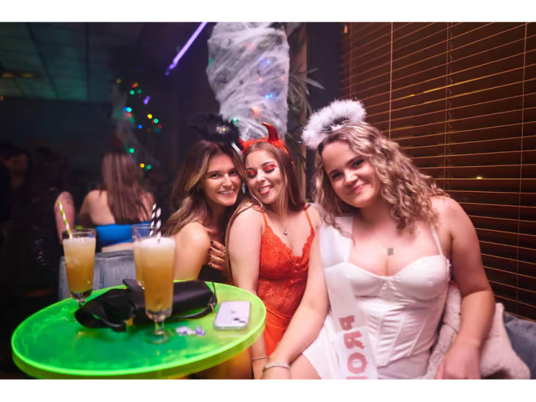 Halloween Pub Crawl London