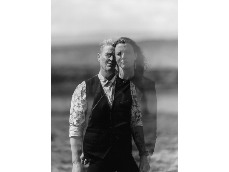 Belinda O'Hooley and Heidi Tidow