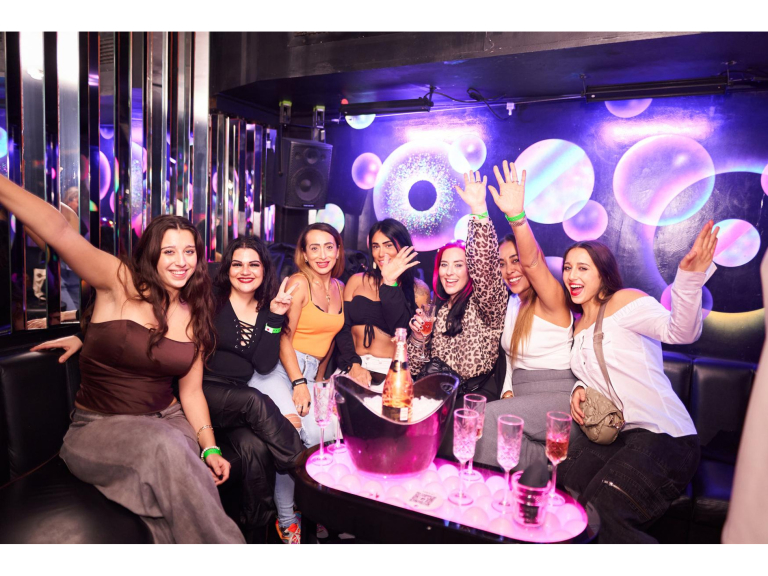 New Year's Eve Pub Crawl London