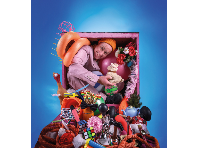 Darryl Carrington: Out of the Box