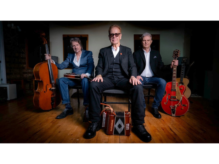 Oysterband's John Jones with Ray Cooper & Al Scott
