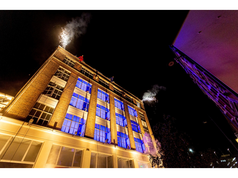 Shake and Shuffle Live