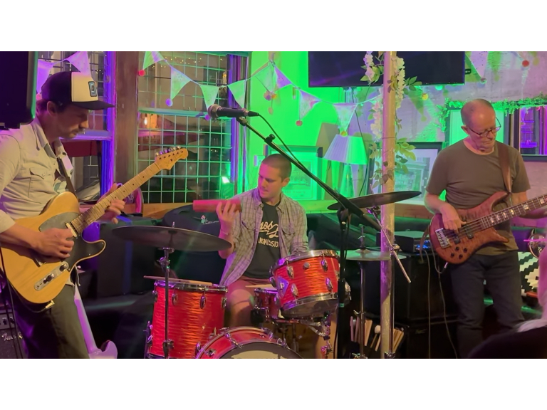 Will Edmunds Trio - Live at the Belvoir Castle