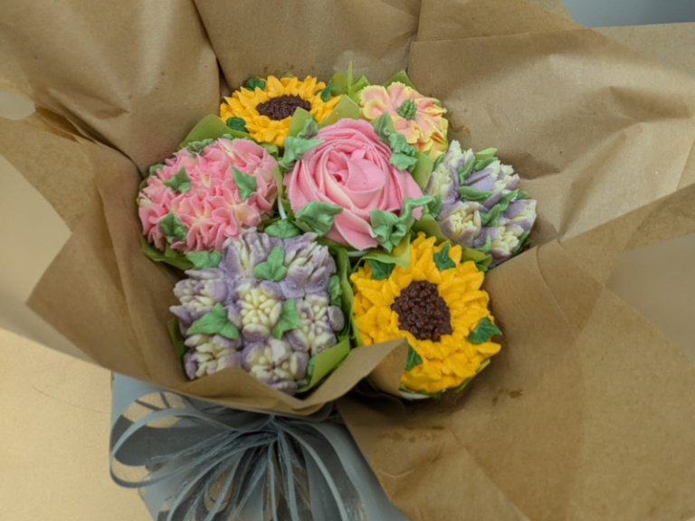 Floral Cupcake & Bouquet-Making Workshop