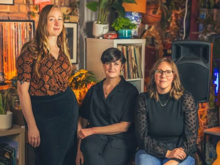 Douglas & Moss + Canter Semper At The Bureau