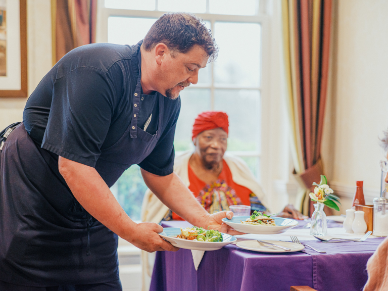 Food for thought – Edgbaston care home invites community to learn about eating well with dementia 