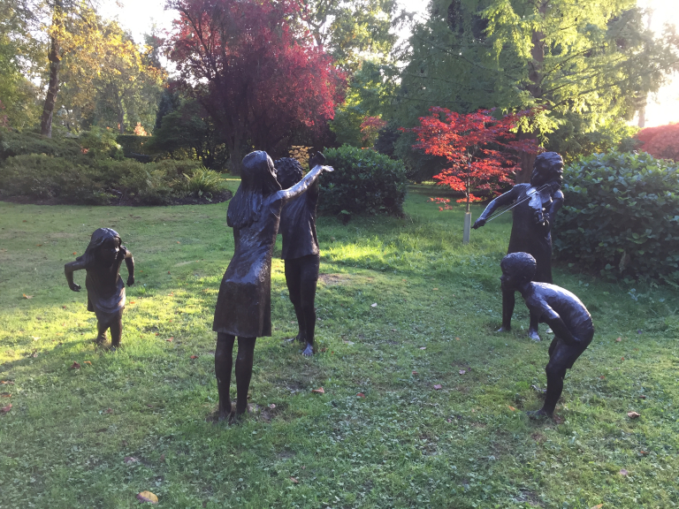 October Half Term Scavenger Hunt & Crafts