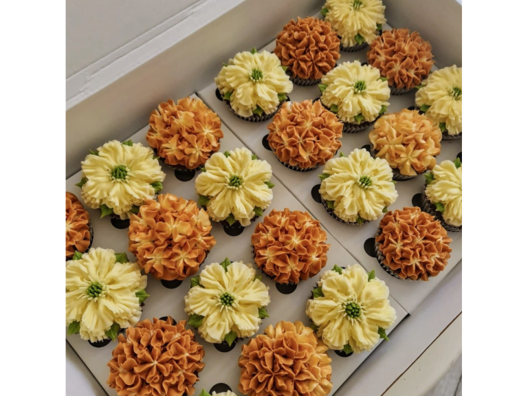 Autumn Blooms Buttercream Cupcake Decorating Workshop