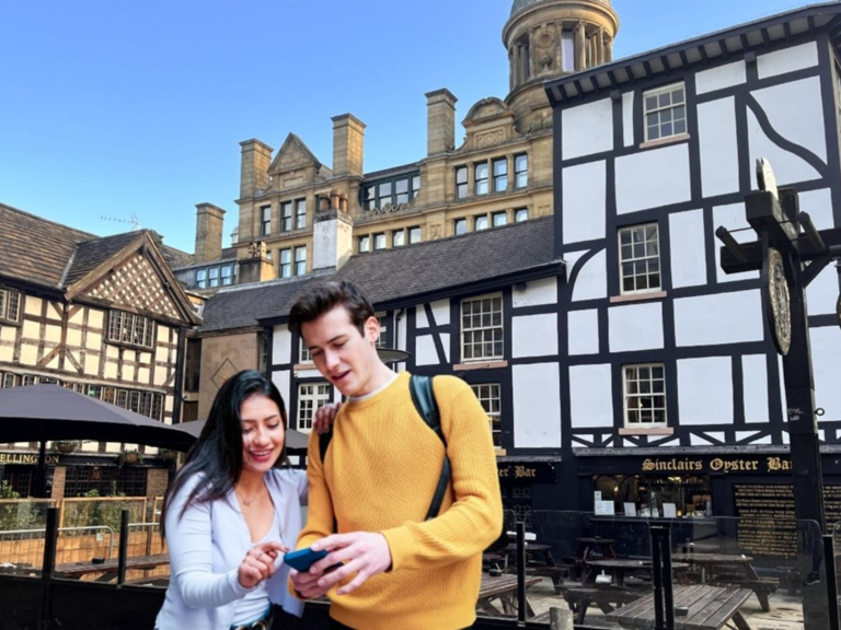 Manchester City Walking Tour & Interactive Treasure Hunt