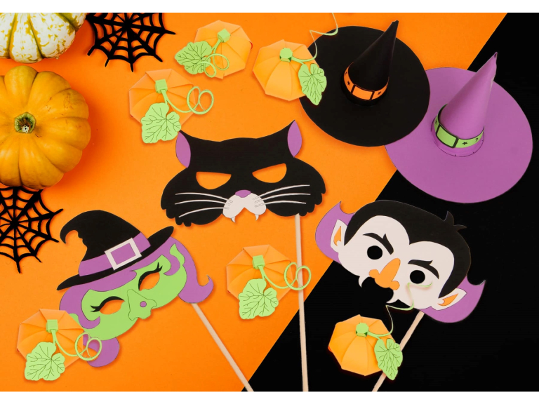 Halloween Creative Make & Take Stockwood Discovery Centre