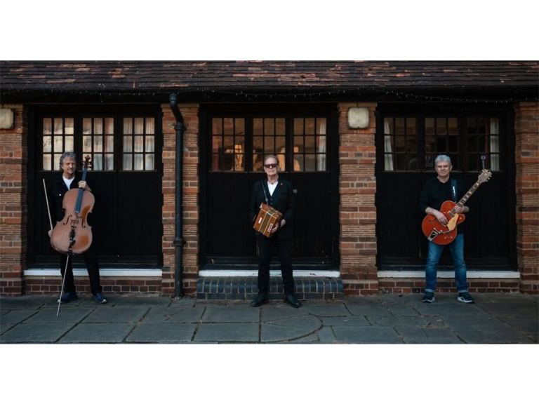 Oysterband’s John Jones, Ray Cooper & Al Scott